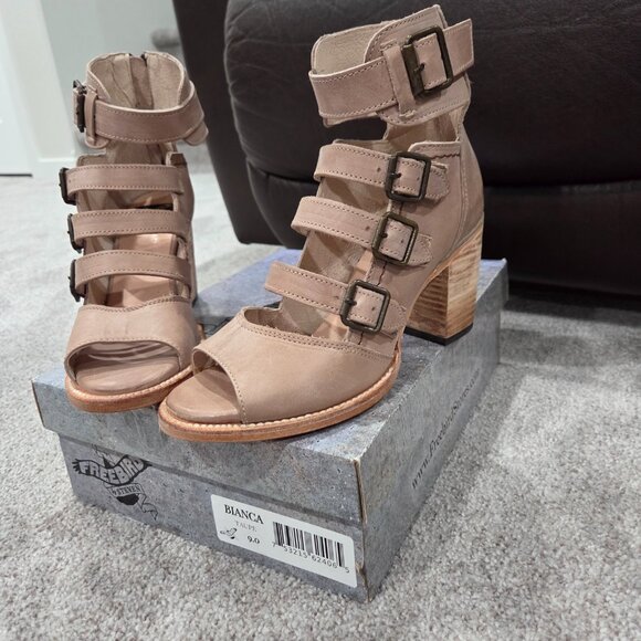 *Brand New* Stunning Freebird by Steven Bianca in Taupe, Size 9 - Picture 4 of 9